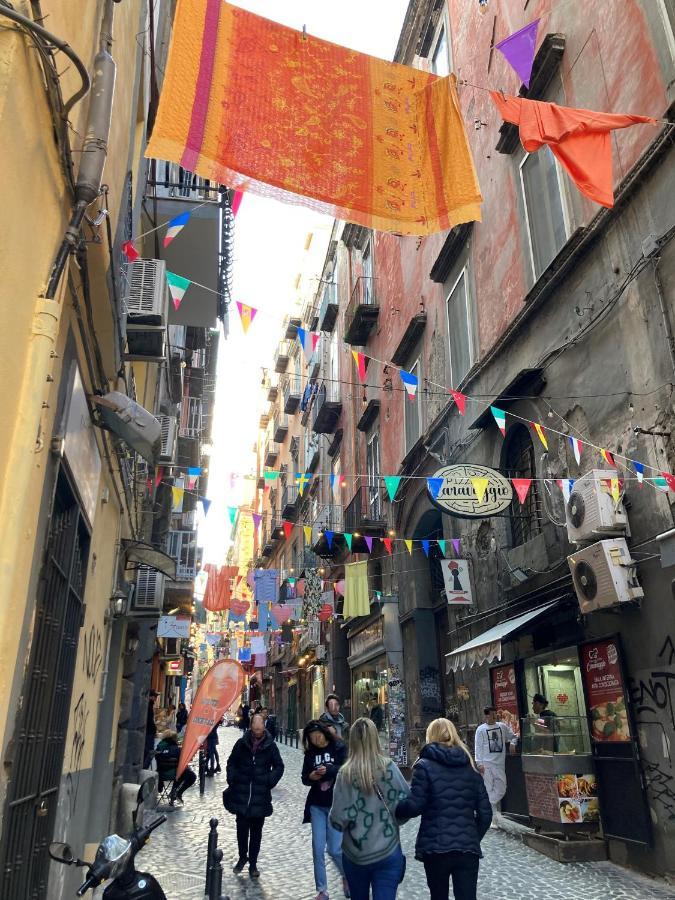 La Casa Blu Nel Cuore Storico Di Napoli Exterior foto