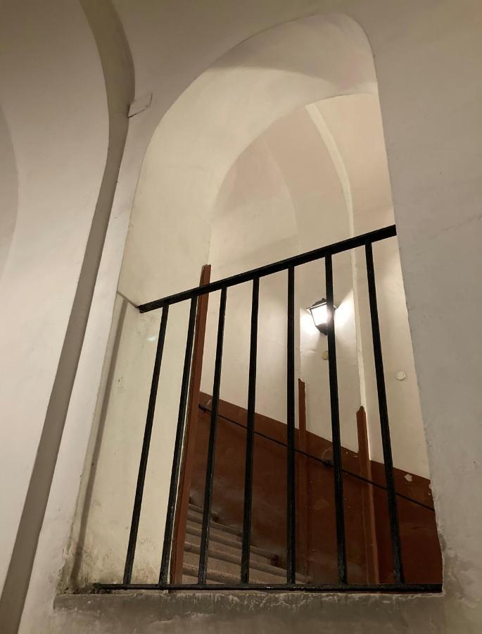 La Casa Blu Nel Cuore Storico Di Napoli Exterior foto